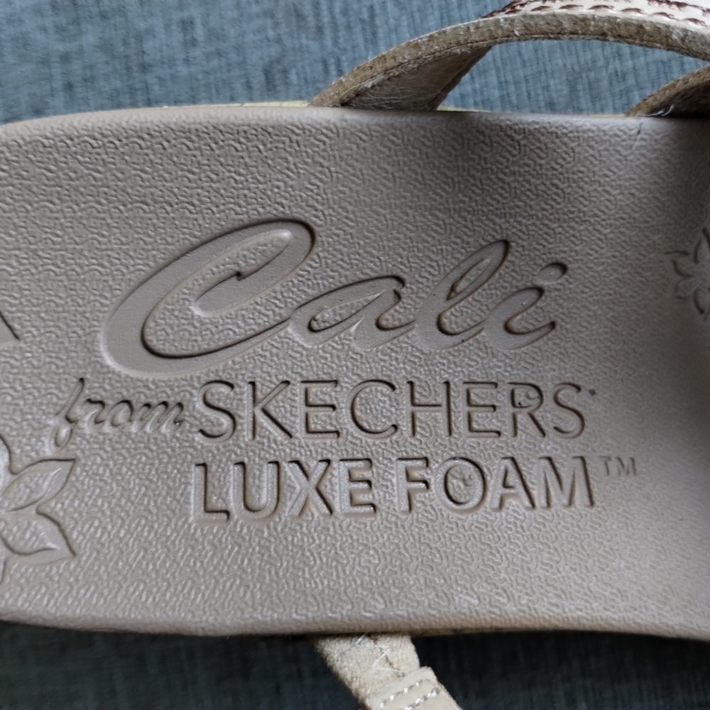 Skechers Cali Women's Tan Sandals - Picture 4 of 6